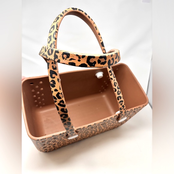 COPY - Jane Marie tote. - Picture 5 of 6